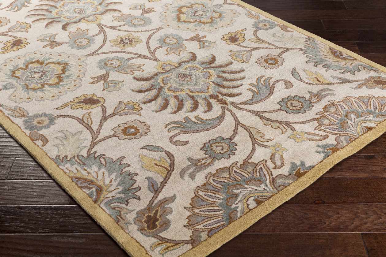 Macbarn Traditional Area Rug
