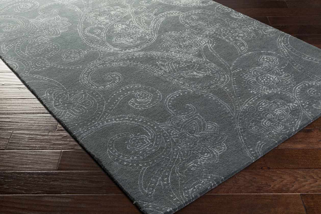 Liamgold Transitional Medium Gray/ White Area Rug